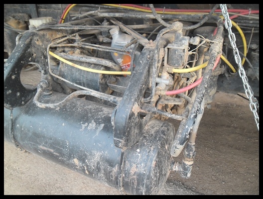 สิบล้อร๊อคกี้ 210 วางเครื่อง 320 สภาพสวยๆ