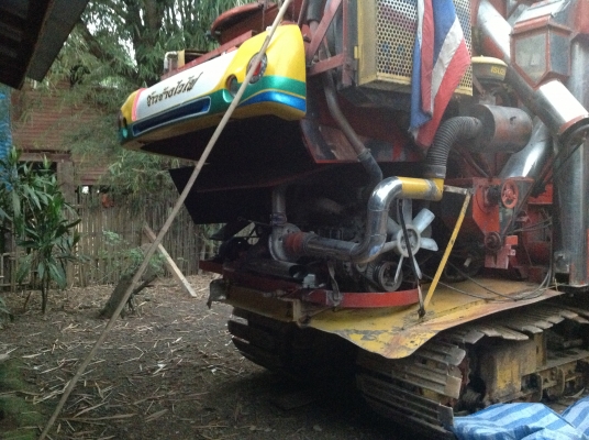 ขายรถเกี่ยวข้าวจ้าวช้างไวไฟ ขายรถเกี่ยวข้าวจ้าวช้างไวไฟ