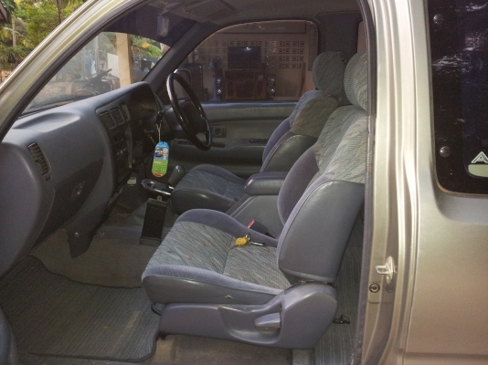 TOYOTA - HILUX TIGER - EXTRACAB SGL 3.0 MT TOYOTA - HILUX TIGER - EXTRACAB SGL 3.0 MT