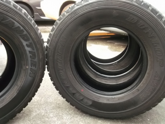 ยาง Dunlop235/75/15 ปี11 1ชุด