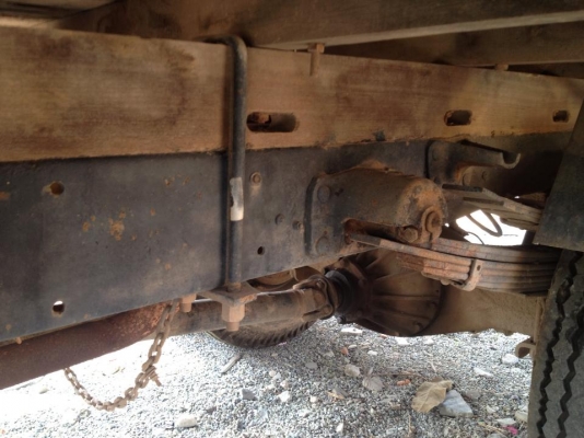 ISUZU, รถบรรทุก 6 ล้อ