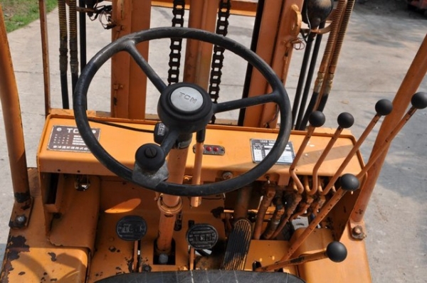 ขายด่วน FORKLIFT TCM FG20N6 งาสไลด์ มือสองญี่ปุ่น