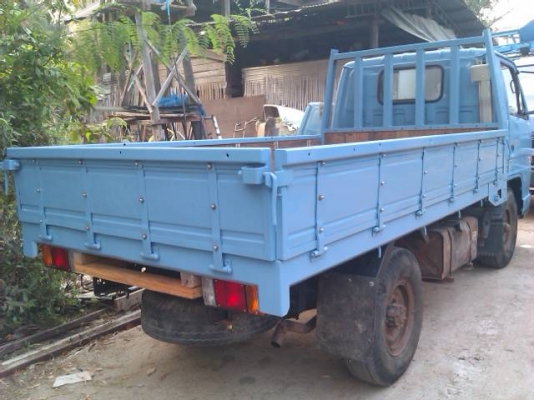 isuzu  nkr  4  ล้อ  88