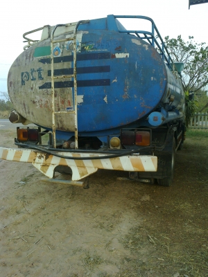 รถน้ำมัน รถน้ำมัน