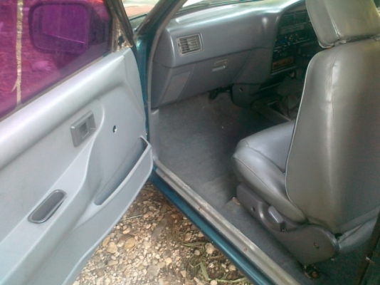 กะให้ช่างทำสีแต่ช่างไม่ว่างอะไหล่ก็ซื้อมาครบแล้ว 1.แก้มซ้ายขวา2.ขอบกระบะด้านซ้าย3.ฝาท้าย 4.กันชนหน้า ผมซื้อให้ครบแล้วใครมีอู่ที่ว่างงานเอาไปเก็บเองจดทะเบียน ธันวาคม 2537โปร่งหลังแท้ๆกระจกไฟฟ้า กะให้ช่างทำสีแต่ช่างไม่ว่างอะไหล่ก็ซื้อมาครบแล้ว 1.แก้มซ้ายขวา2.ขอบกระบะด้านซ้าย3.ฝาท้าย 4.กันชนหน้า ผมซื้อให้ครบแล้วใครมีอู่ที่ว่างงานเอาไปเก็บเองจดทะเบียน ธันวาคม 2537โปร่งหลังแท้ๆกระจกไฟฟ้า