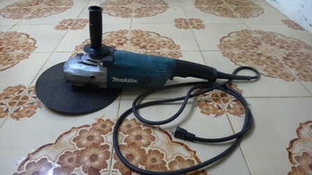 เครื่องเจียรไฟฟ้า MAKITA GA7020 ใหม่มากๆ