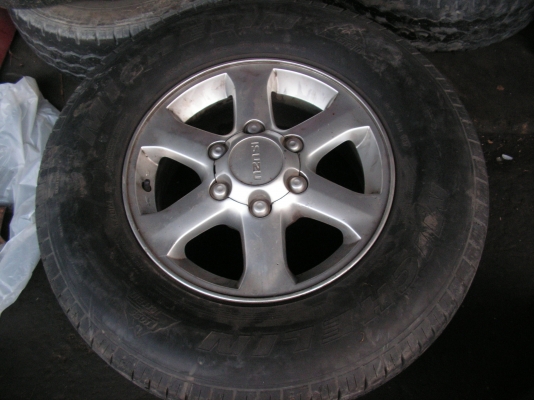 ล้อพร้อมยางขอบ16(พี่ที่อยู่เกษตรรับไปดูแลต่อแล้วครับ)