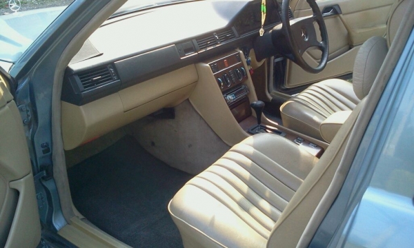 ขาย benz 230E W124 เครื่อง 2JZ ติด LPG แล้ว 195,000 ขาย benz 230E W124 เครื่อง 2JZ ติด LPG แล้ว 195,000