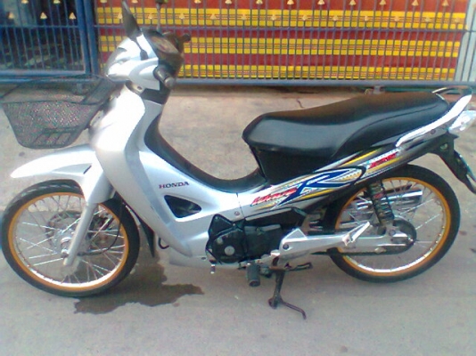 ขายwave125สตาร์ทมือเครื่องเดิมสภาพดี ขายwave125สตาร์ทมือเครื่องเดิมสภาพดี