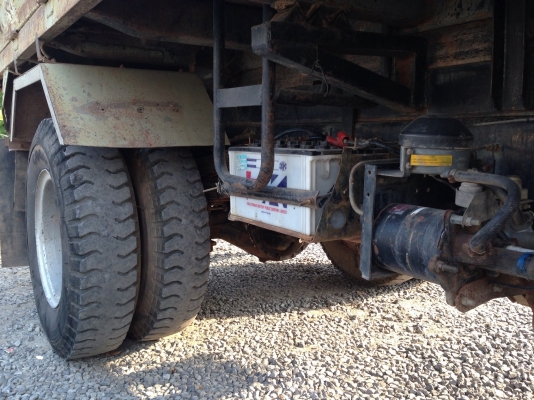 ขาย6ล้อ ดั้มดินHINO FF 195แรง ยาง900(รถห้าง)