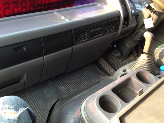 ขาย6ล้อ ดั้มดินHINO FF 195แรง ยาง900(รถห้าง)