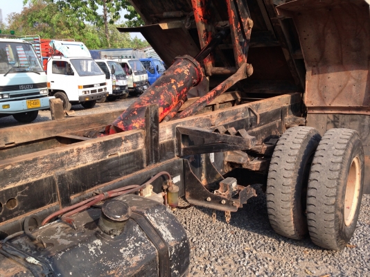 ขาย6ล้อ ดั้มดินHINO FF 195แรง ยาง900(รถห้าง)