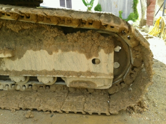 KOMATSU PC200-6  ช่วงล่างเต็ม  ระบบไฟครบ  เอกสารพร้อมค่ะ