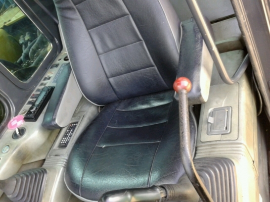 KOMATSU PC200-6  ช่วงล่างเต็ม  ระบบไฟครบ  เอกสารพร้อมค่ะ