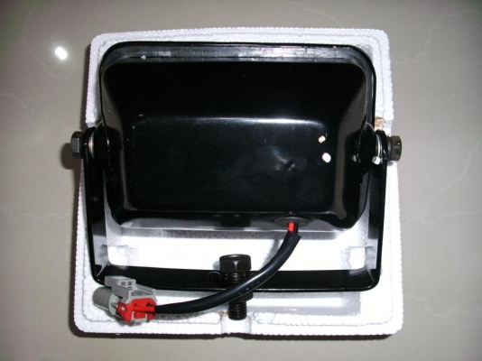 SK200-8 KOBELCO PART NO.YT80S00002F1,F2 (LIGHT ASSY)