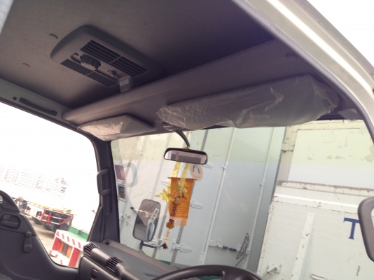 ขาย 6 ล้อ ISUZU NPR 130 ติดเครน 3 ตัน 3 ปลอก ขาย 6 ล้อ ISUZU NPR 130 ติดเครน 3 ตัน 3 ปลอก