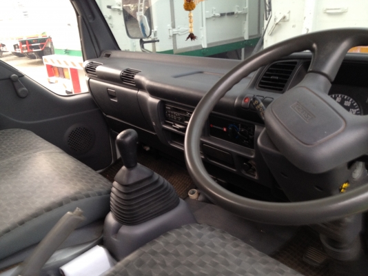 ขาย 6 ล้อ ISUZU NPR 130 ติดเครน 3 ตัน 3 ปลอก ขาย 6 ล้อ ISUZU NPR 130 ติดเครน 3 ตัน 3 ปลอก