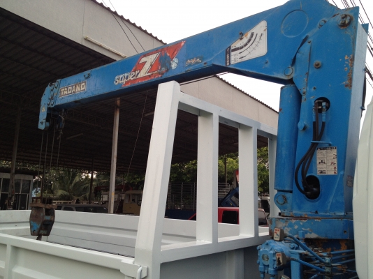 ขาย 6 ล้อ ISUZU NPR 130 ติดเครน 3 ตัน 3 ปลอก ขาย 6 ล้อ ISUZU NPR 130 ติดเครน 3 ตัน 3 ปลอก