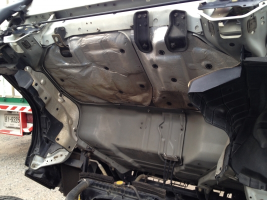 ขาย 6 ล้อ ISUZU NPR 130 ติดเครน 3 ตัน 3 ปลอก ขาย 6 ล้อ ISUZU NPR 130 ติดเครน 3 ตัน 3 ปลอก