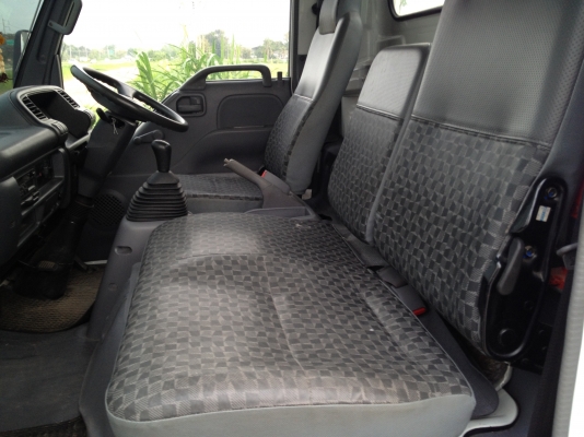 ขาย 6 ล้อ ISUZU NPR 130 ติดเครน 3 ตัน 3 ปลอก ขาย 6 ล้อ ISUZU NPR 130 ติดเครน 3 ตัน 3 ปลอก