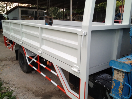 ขาย 6 ล้อ ISUZU NPR 130 ติดเครน 3 ตัน 3 ปลอก ขาย 6 ล้อ ISUZU NPR 130 ติดเครน 3 ตัน 3 ปลอก