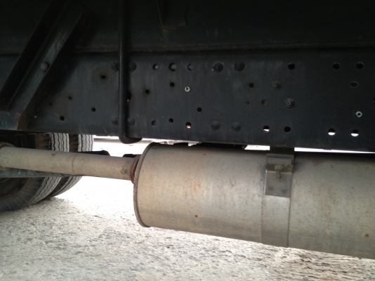 ขาย 6 ล้อ ISUZU NPR 130 ติดเครน 3 ตัน 3 ปลอก ขาย 6 ล้อ ISUZU NPR 130 ติดเครน 3 ตัน 3 ปลอก