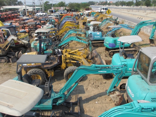 ลดกระหน่ำรถขุด ทั้งรุ่นเล็ก และรุ่นใหญ่  เก่านอก ที่ใหญ่ที่สุดในภาคกลาง สนใจโทรสอบถามได้ที่น้องร็อคครับ