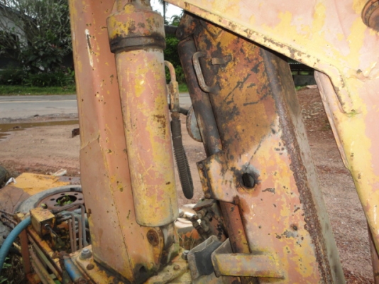 HEAB 3  ตัน สามท่อน  ยังใช้งานได้  พร้อมขายค่ะ