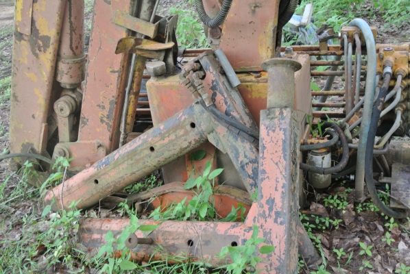 HEAB 3  ตัน สามท่อน  ยังใช้งานได้  พร้อมขายค่ะ