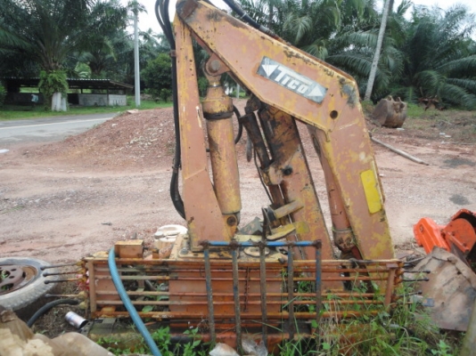 HEAB 3  ตัน สามท่อน  ยังใช้งานได้  พร้อมขายค่ะ