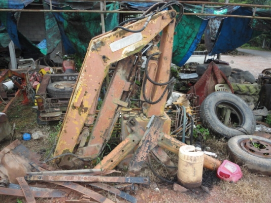 HEAB 3  ตัน สามท่อน  ยังใช้งานได้  พร้อมขายค่ะ