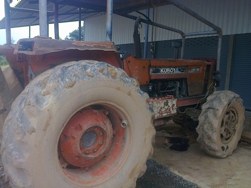 ฝากขายรถไถ KUBOTA 8030 ฝากขายรถไถ KUBOTA 8030