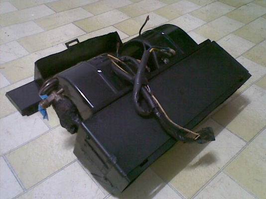 ขายตู้แอร์ BMW e30 แท้