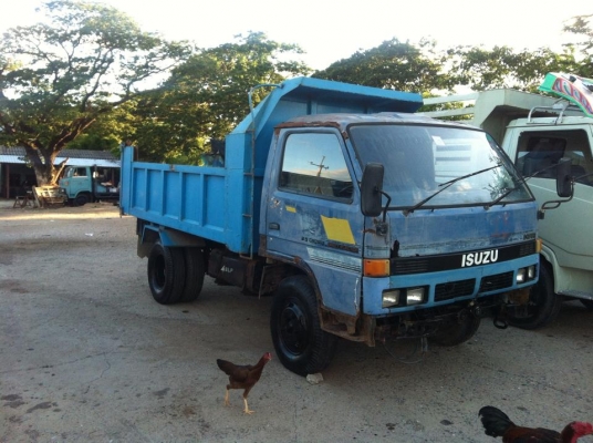 ขายถูกๆ รถ 6 ล้ออีซูซุ NPR  ดั้ม