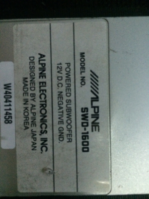 Sub BOX Alpine SWD-1600 บอดี้เป็นโหละทั้งตัว มือ2 ญี่ปุ่น