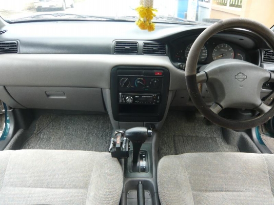 NISSAN SUNNY ติดLPG วิ่งได้2ระบบ สภาพสวยพร้อมใช้ ได้ยาวๆเลย