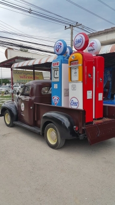 ขายตู้น้ำมันแท้ๆโบราณและตู้น้ำมันรีโปรดักครับ