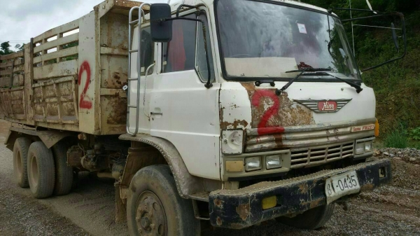 สิบล้อ HiNO Sumo 227ดั้ม สภาพดีพร้อมใช้งาน ทะเบียนพร้อมโอน ราคา 630,000บ ต่อรอง