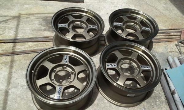 ล้อใหม่ขอบ 16"*8 et30 ราคา 10000