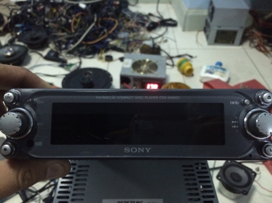 Sony CDX-M9900 รุ่นใหญ่สุด 24Bit 4V MP3 CD FMคลื่นไทย AUX จอสี หน้าจอสไลด์ไฟฟ้า ปรีเอ้า3ชุด Video In 1ชุด พร้อมรีโมท มือ2