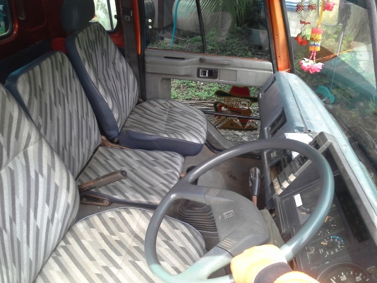 ขอฃฃขอบคุณเสี่ยใจดีจากลพบุรี และทีมงาน truck2hand มากครับขายหกล้อดั้ม 195 พาวเวอร์ ทิฟฟี่ ยางใหม่ดี คัชซีสวยมากๆ