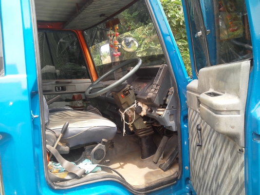 ขอฃฃขอบคุณเสี่ยใจดีจากลพบุรี และทีมงาน truck2hand มากครับขายหกล้อดั้ม 195 พาวเวอร์ ทิฟฟี่ ยางใหม่ดี คัชซีสวยมากๆ