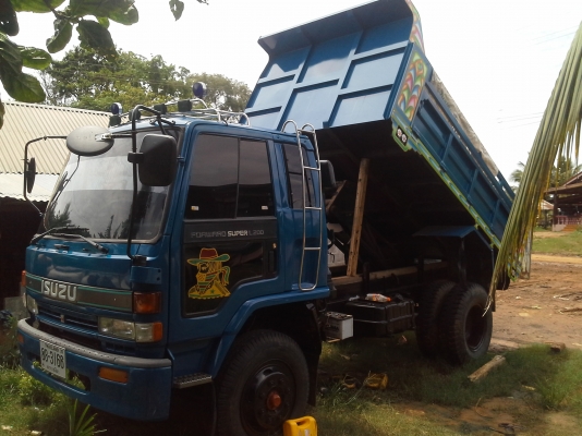 ขอฃฃขอบคุณเสี่ยใจดีจากลพบุรี และทีมงาน truck2hand มากครับขายหกล้อดั้ม 195 พาวเวอร์ ทิฟฟี่ ยางใหม่ดี คัชซีสวยมากๆ