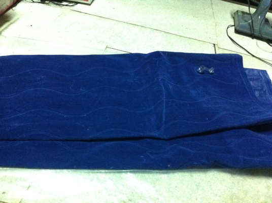 เบาะที่นอนลม กว้าง 125 ซม.ยาว 240 ซม. แบ่งช่องเป็นช่องๆเสริมความแข็งแรงเวลานอนไม่ยุบ