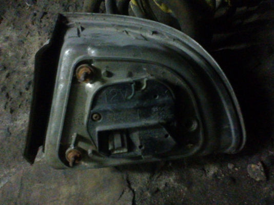 ไฟท้าย-ซ้าย Mitsu Galant Ultima ของแท้สภาพดี ซื้อเชียงกงมาเก็บไว้นานแล้วไม่ได้ใช้  ขาย 900