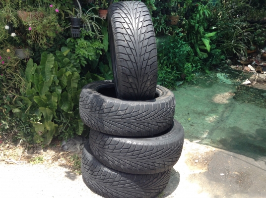 ยาง Maxxis 235/55/18 ปี 11ดอกเต็มๆครบชุด 4 เส้น