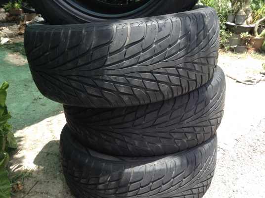 ยาง Maxxis 235/55/18 ปี 11ดอกเต็มๆครบชุด 4 เส้น