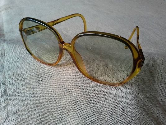 แว่นตาซุปเปอร์แบรนด์เนม Christian Dior