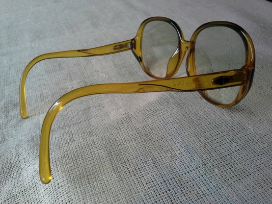 แว่นตาซุปเปอร์แบรนด์เนม Christian Dior