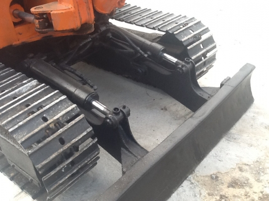 รถแบคโฮhitachi 14kh สภาพดีมากพร้อมใช้เพิ่งเข้าจากญี่ปุ่น ประมาณpc30ครับ